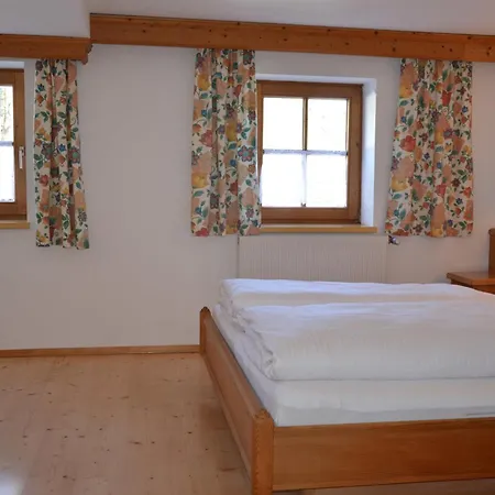 Gutshof Zum Schluxen Apartment