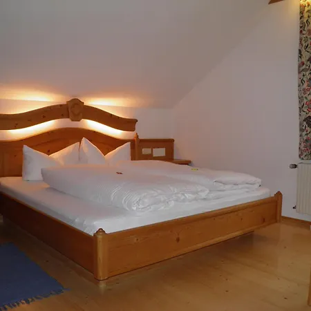 Apartment Gutshof Zum Schluxen Pinswang