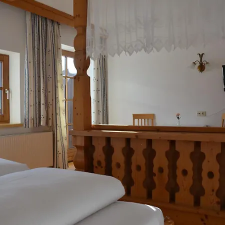 Gutshof Zum Schluxen * Pinswang