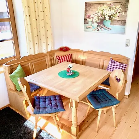Appartement Gutshof Zum Schluxen Pinswang