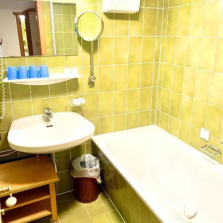 Gutshof Zum Schluxen Pinswang