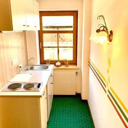 Gutshof Zum Schluxen 아파트